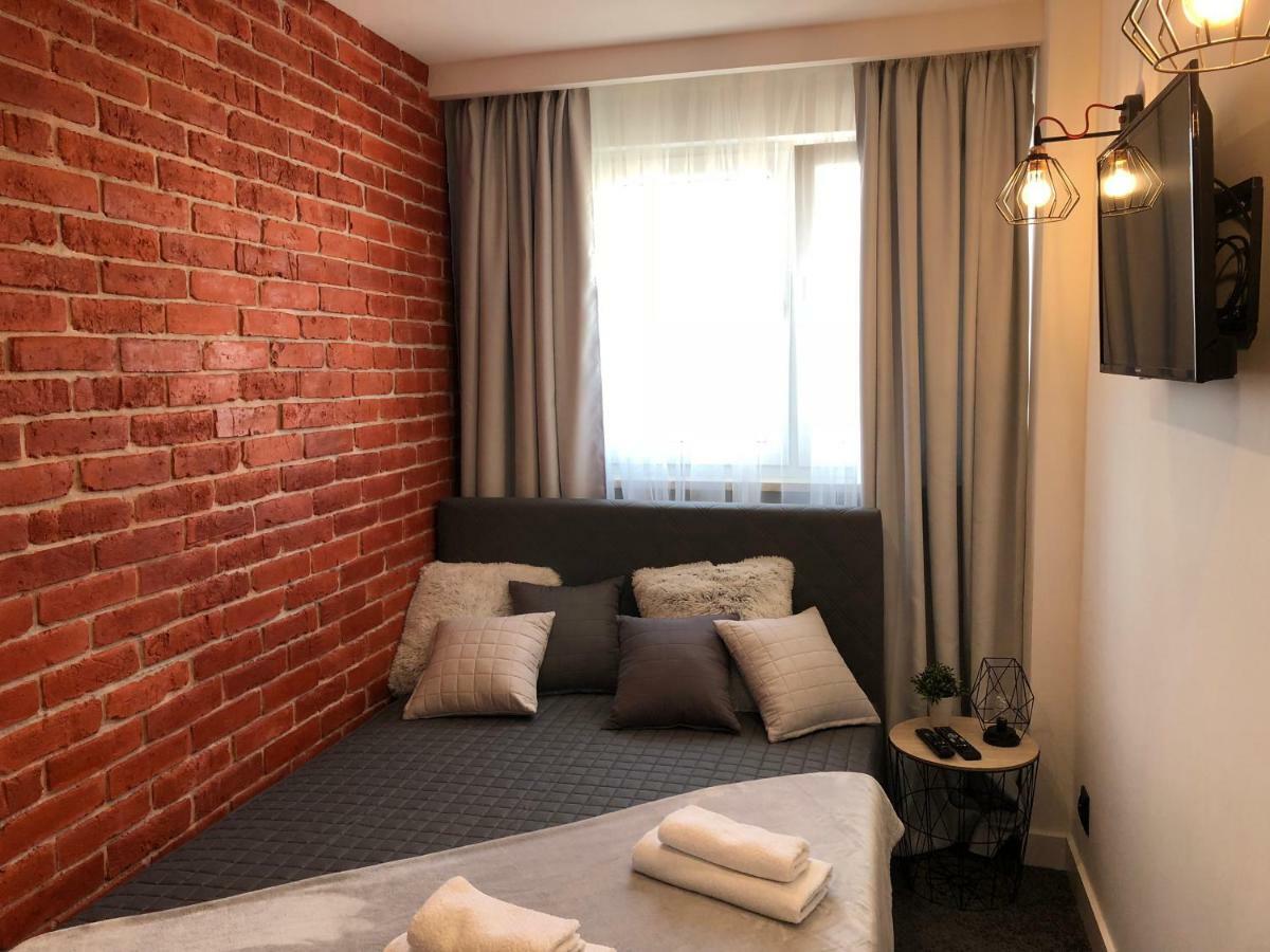 Family & Business Sauna Apartments Rynek Centrum Downtown - 2 Bedroom With Private Sauna, Balcony, Parking Кельце Экстерьер фото