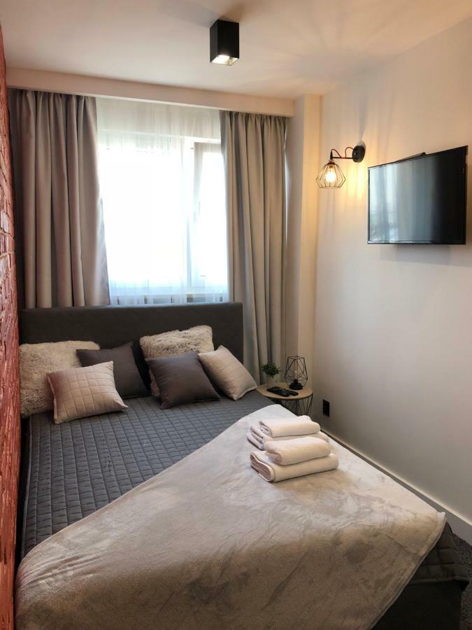 Family & Business Sauna Apartments Rynek Centrum Downtown - 2 Bedroom With Private Sauna, Balcony, Parking Кельце Экстерьер фото