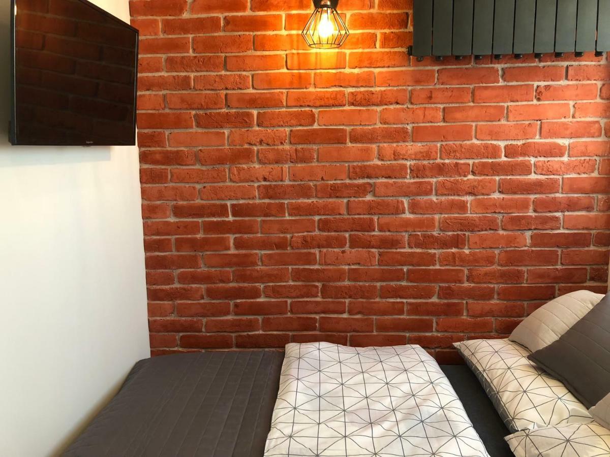 Family & Business Sauna Apartments Rynek Centrum Downtown - 2 Bedroom With Private Sauna, Balcony, Parking Кельце Экстерьер фото