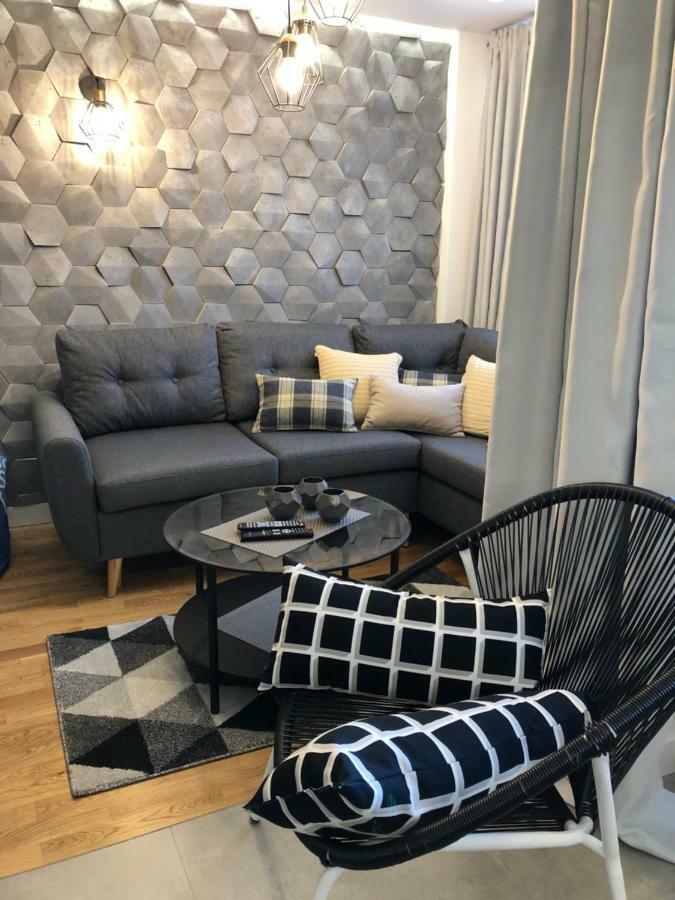 Family & Business Sauna Apartments Rynek Centrum Downtown - 2 Bedroom With Private Sauna, Balcony, Parking Кельце Экстерьер фото