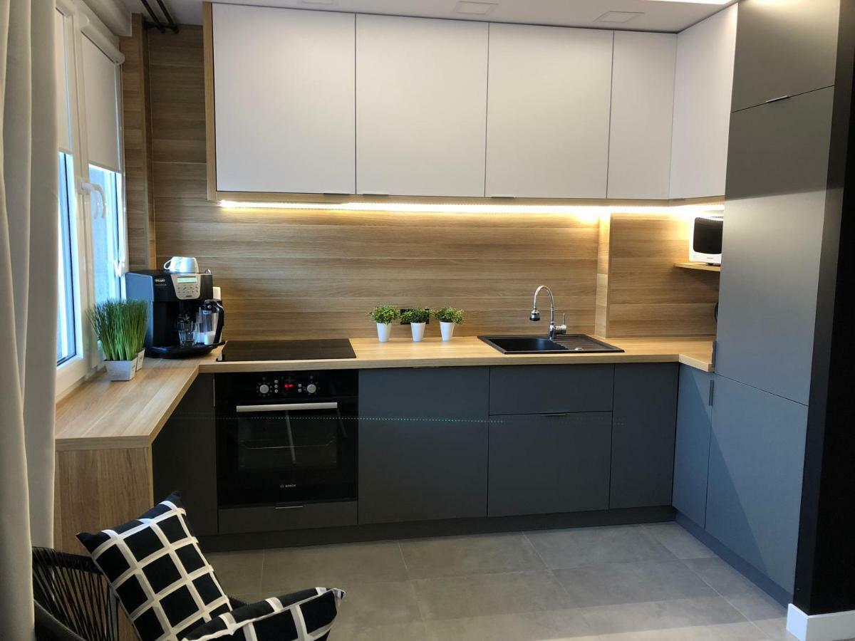Family & Business Sauna Apartments Rynek Centrum Downtown - 2 Bedroom With Private Sauna, Balcony, Parking Кельце Экстерьер фото