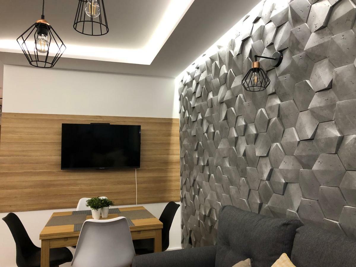 Family & Business Sauna Apartments Rynek Centrum Downtown - 2 Bedroom With Private Sauna, Balcony, Parking Кельце Экстерьер фото