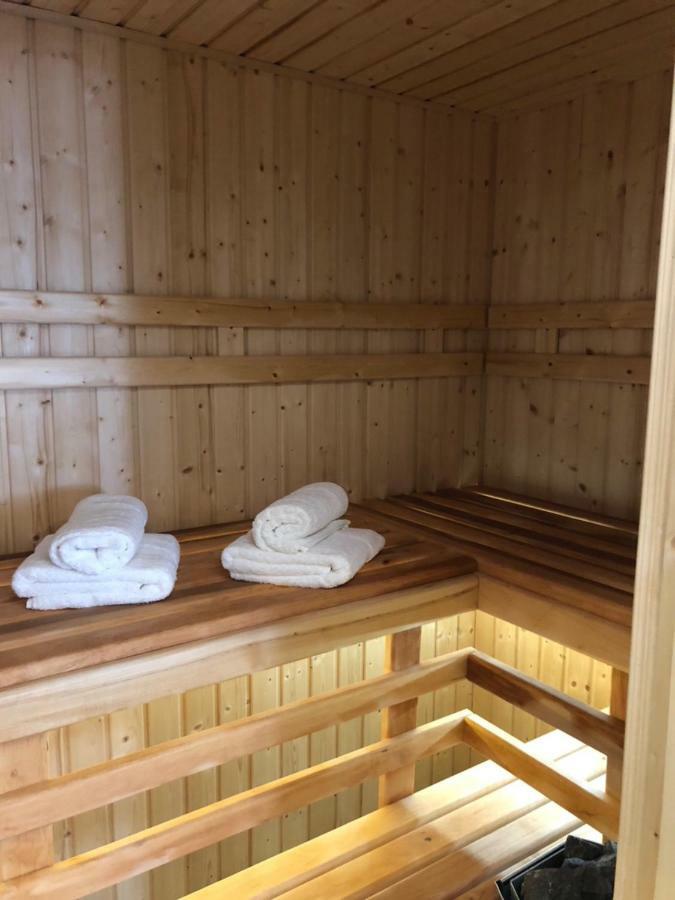 Family & Business Sauna Apartments Rynek Centrum Downtown - 2 Bedroom With Private Sauna, Balcony, Parking Кельце Экстерьер фото